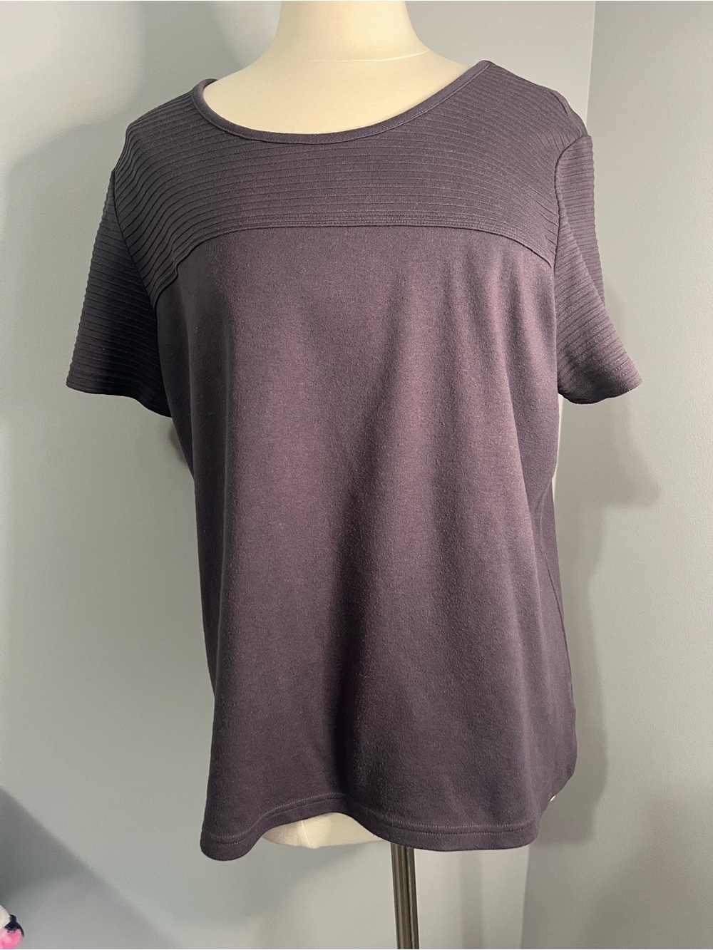 Denim & Co. Size XL Gray Short Sleeve Textured Ribbed T-Shirt Tee